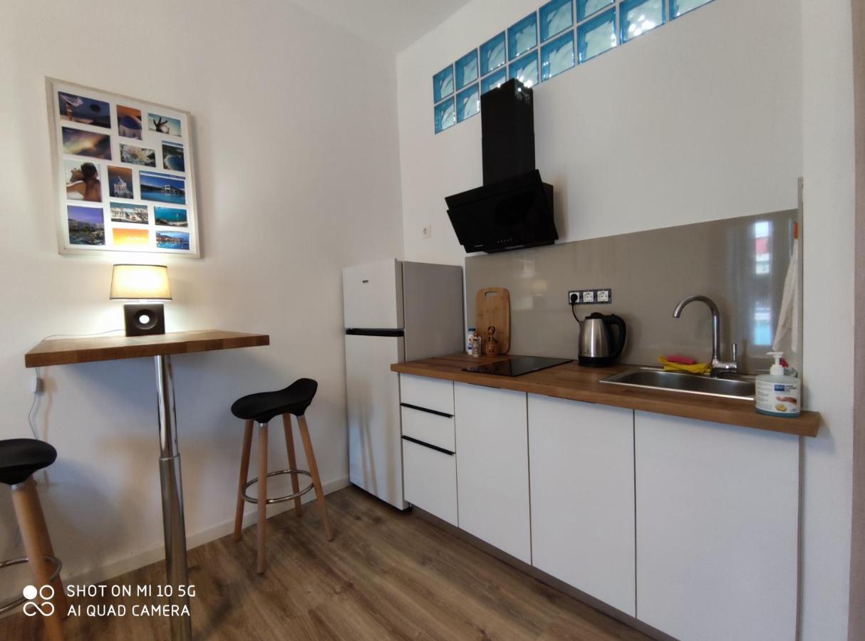 Studio In Kallithea Next To Kiprou Square Ateny Zewnętrze zdjęcie